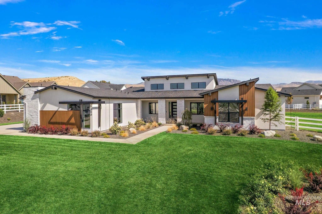 7786 W Diamond Lake Drive, Boise