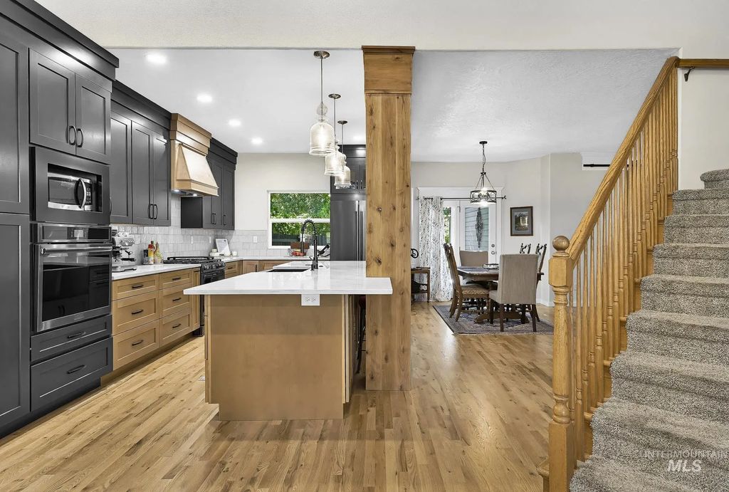 10353 N Palisades Way, Boise
