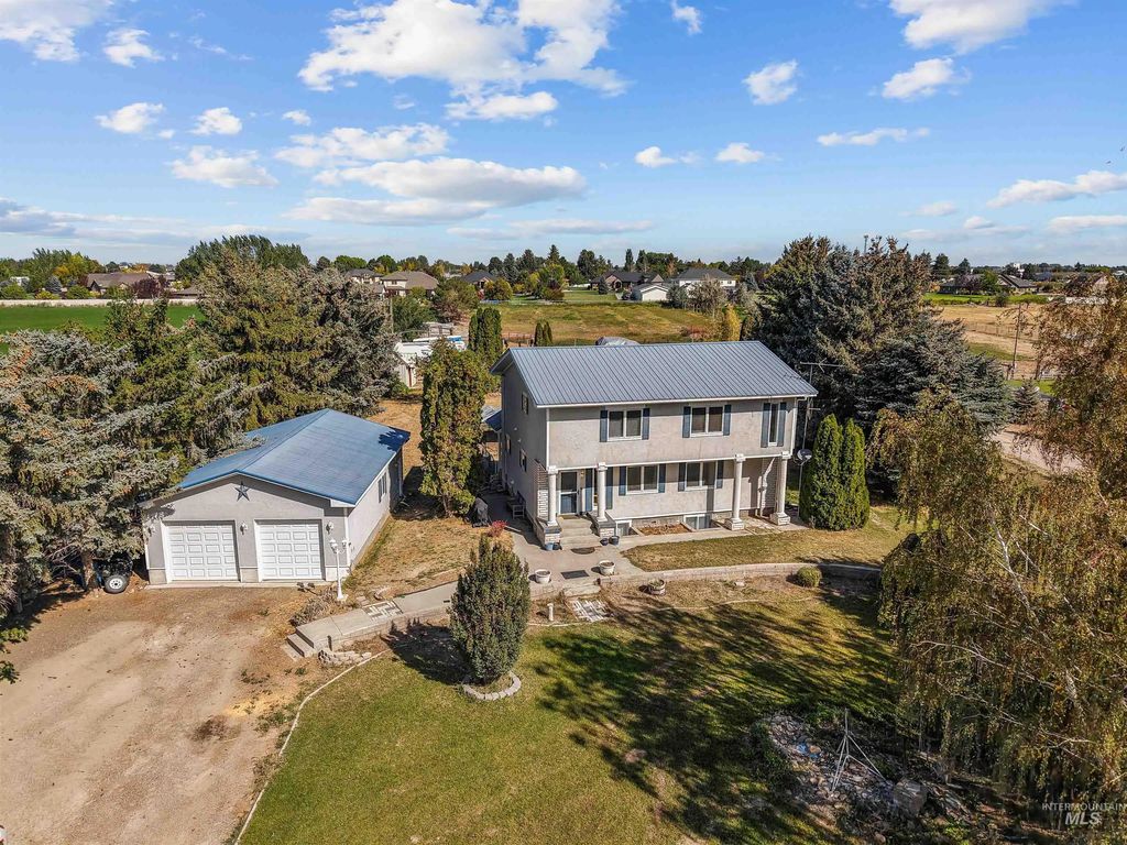 242 S Highway 27, Burley