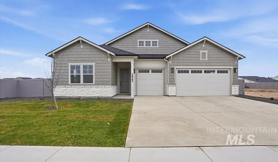 2422 N Kenora Ave, Star