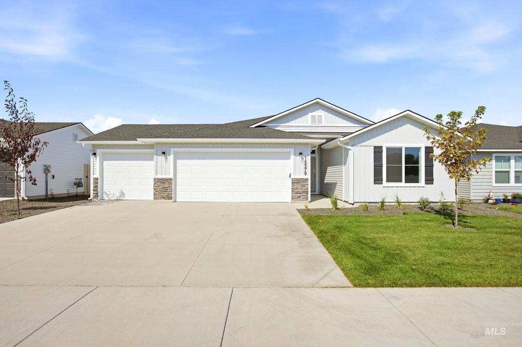 5321 E Rolling Thunder Ct, Nampa
