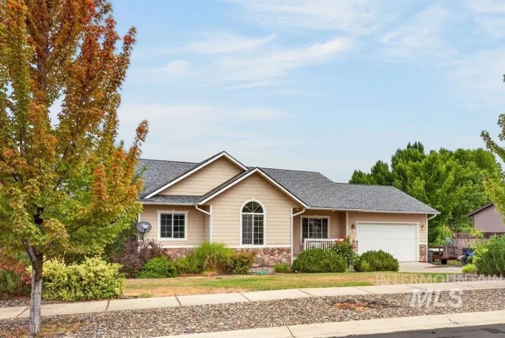 2406 Shelby Ln., Moscow