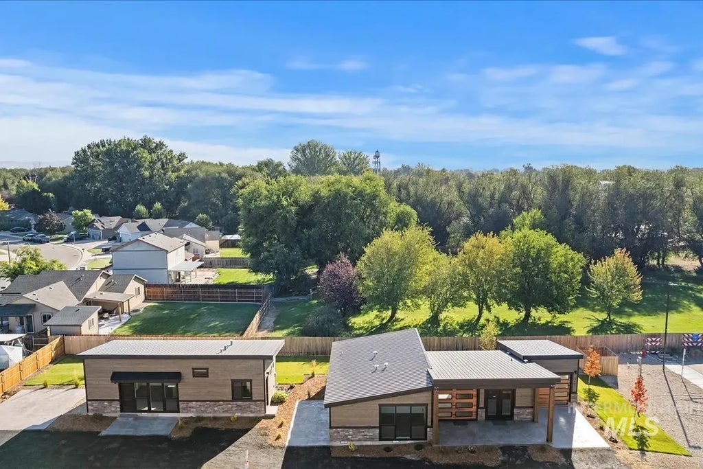 362 W London St, Middleton