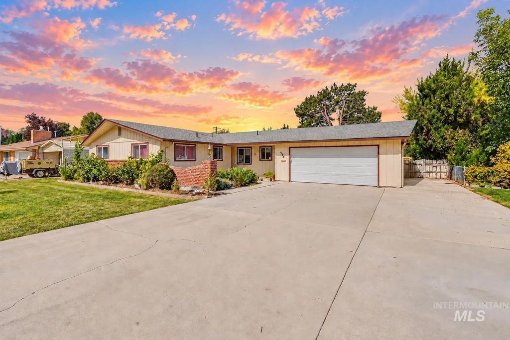 520 W Dakota Ave, Nampa