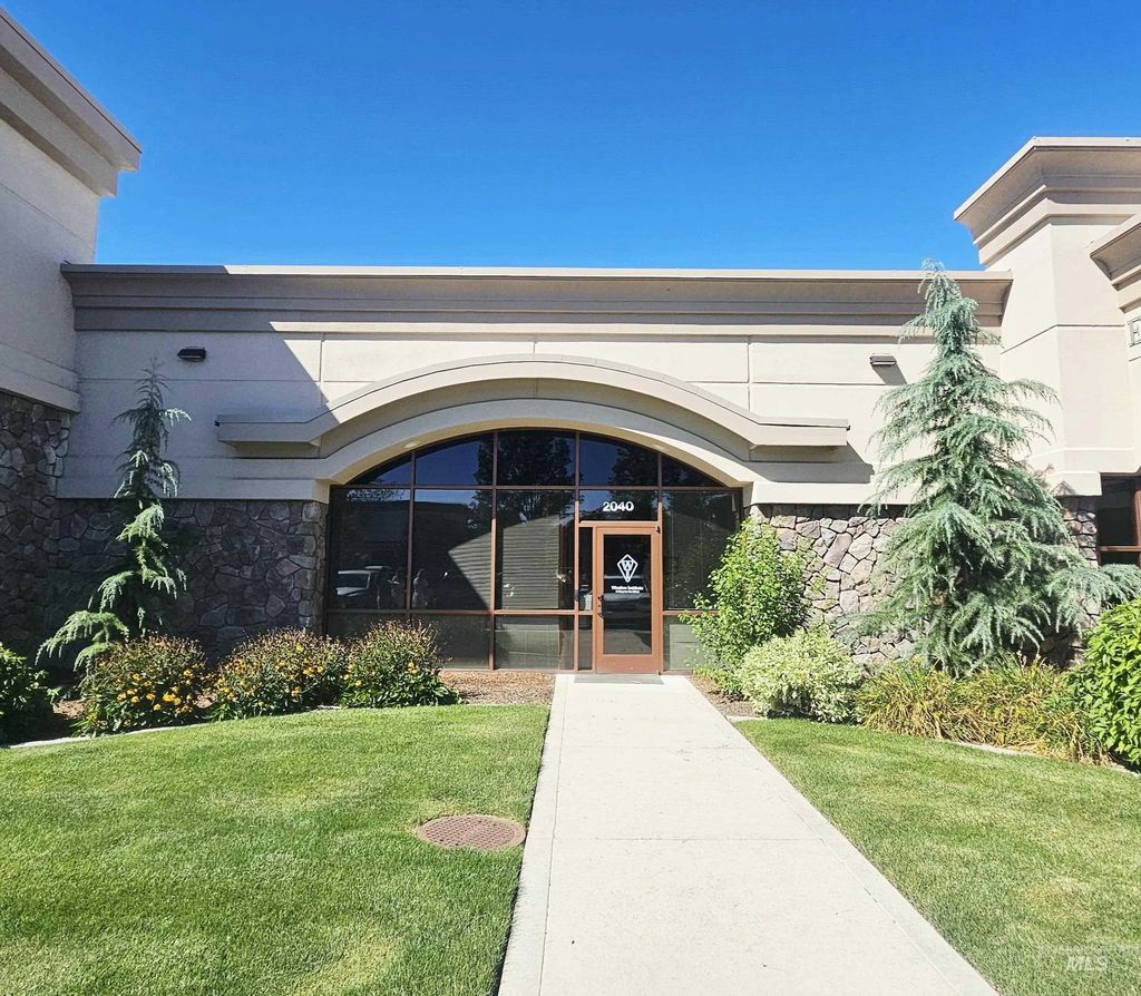 2040 South Eagle Road #10, Meridian