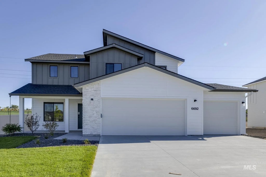 9052 W Camellia St, Nampa