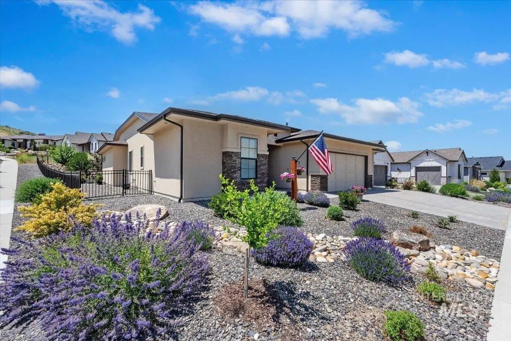 18071 N Burnt Car Way, Boise