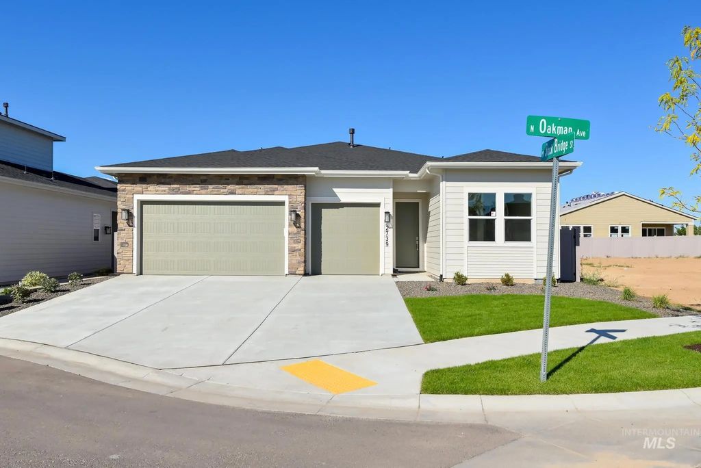 2739 N Oakman Ave, Star