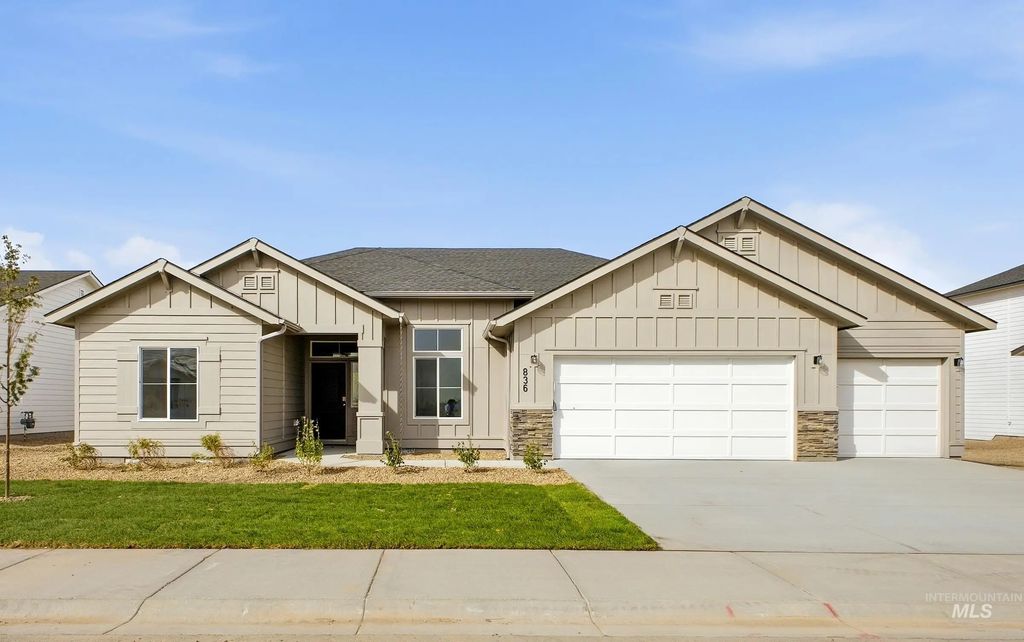 836 Sw Jayhawk St, Mountain Home
