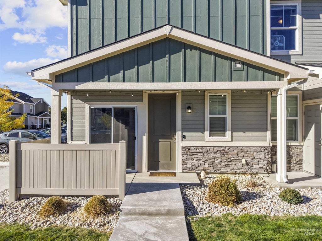 2314 E Spice Loop, Nampa