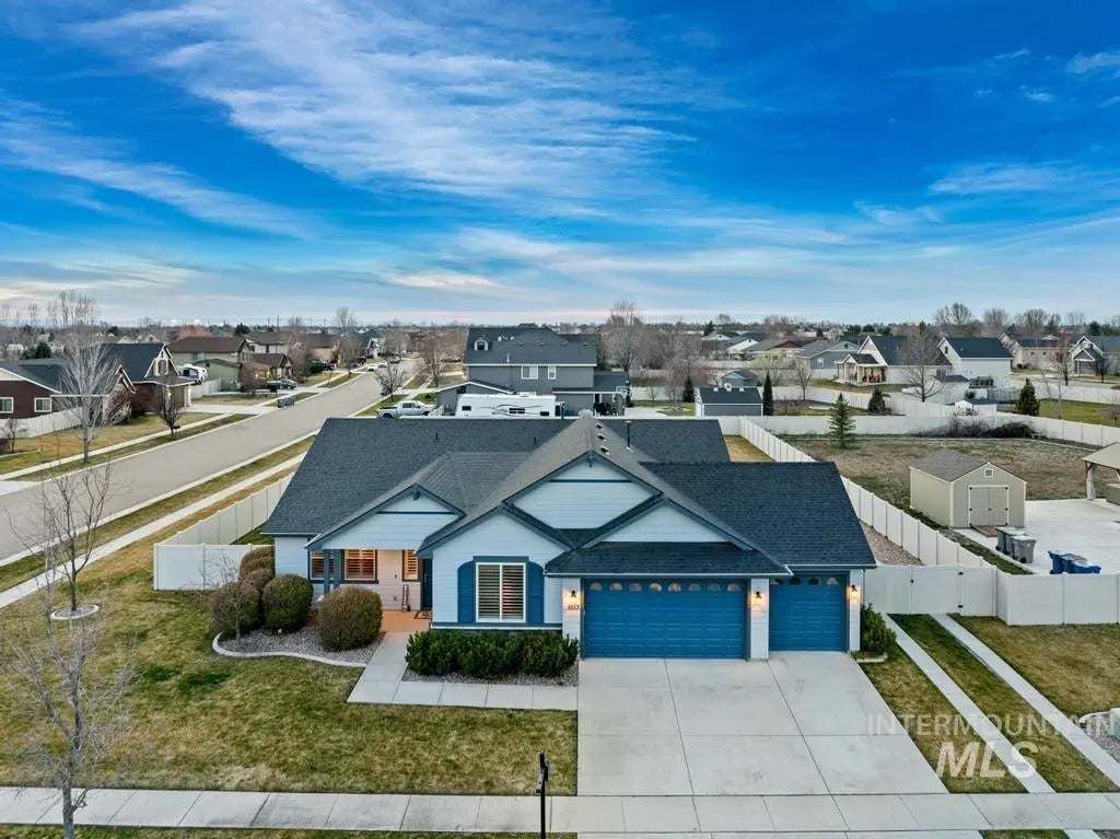 1883 N Prairie Wind, Middleton