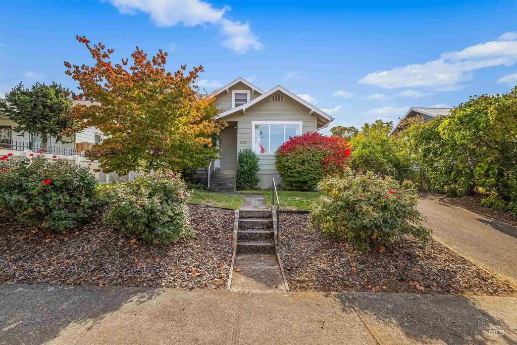 1506 13th Ave, Lewiston