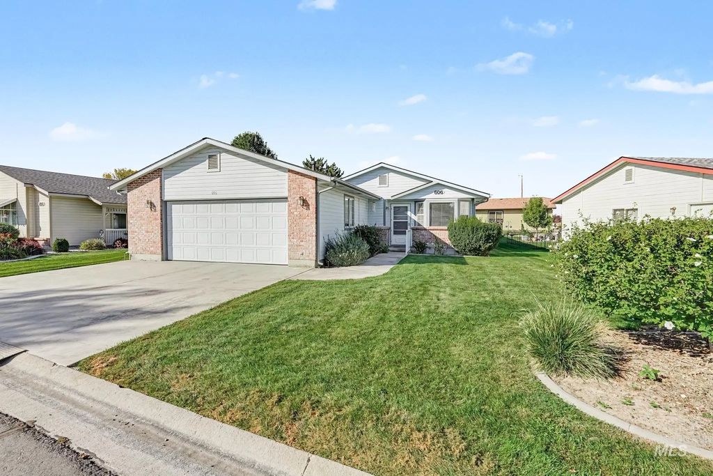 1100 Burnett Dr #e606, Nampa