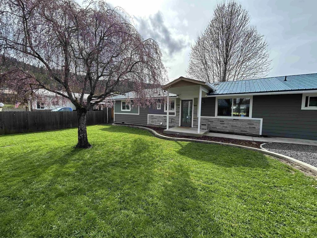 139 119th St., Orofino