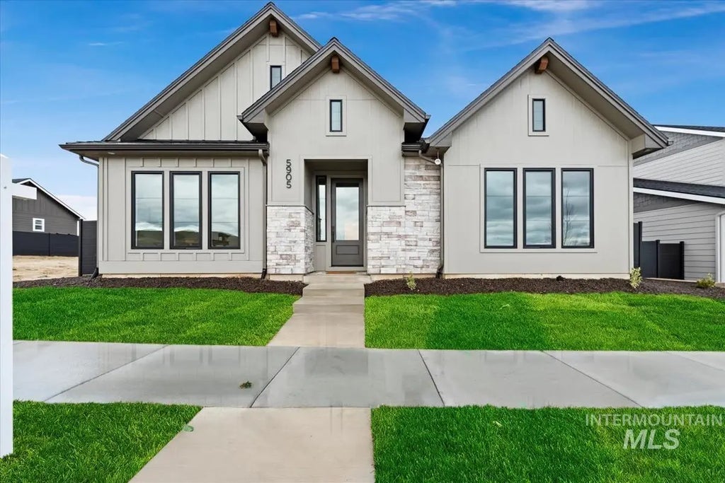 5905 W Domford Ln, Eagle