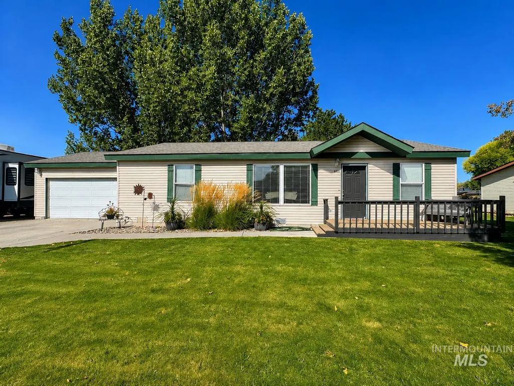 658 Crocus Ln, Paul
