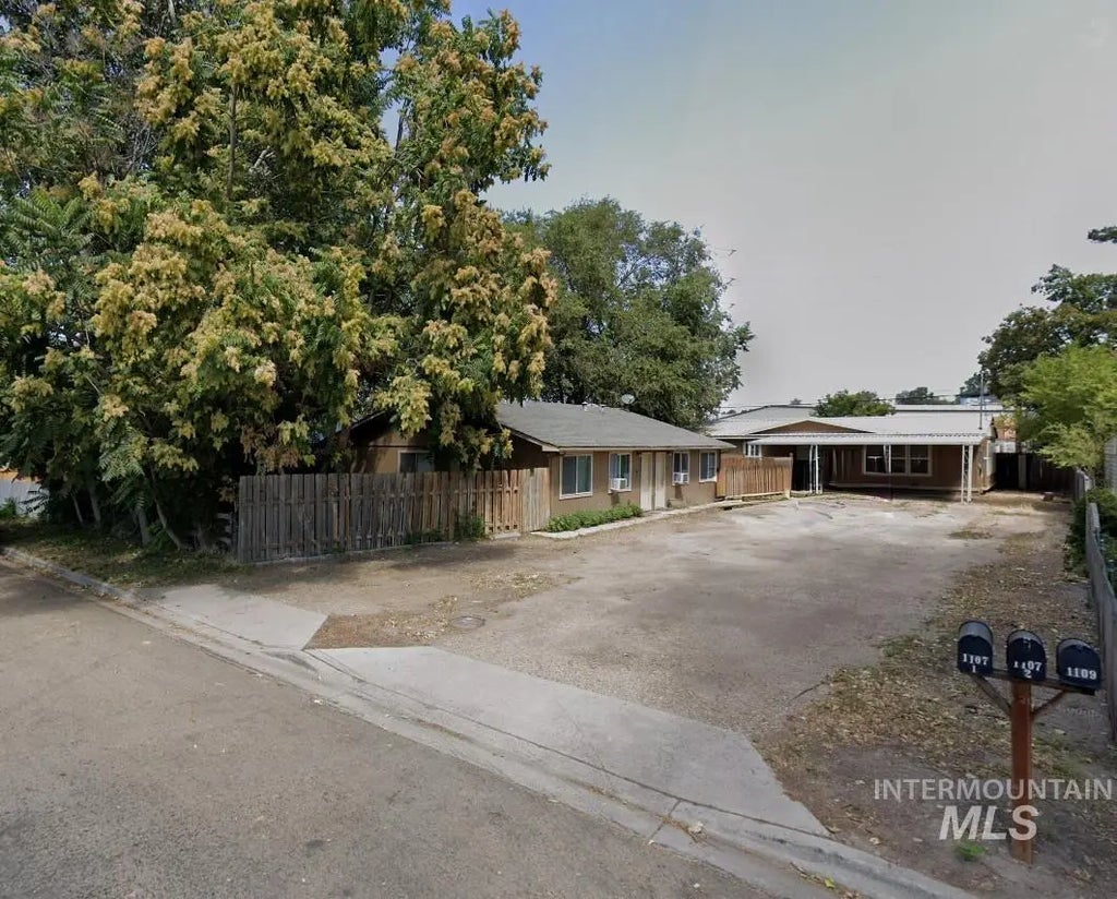 1107 E Elgin St., Caldwell