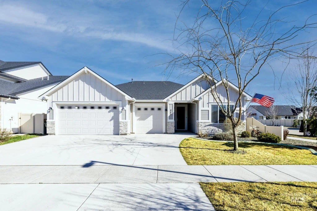 882 E Pascua Dr, Kuna