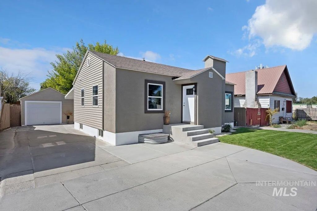 235 Washington St N, Twin Falls