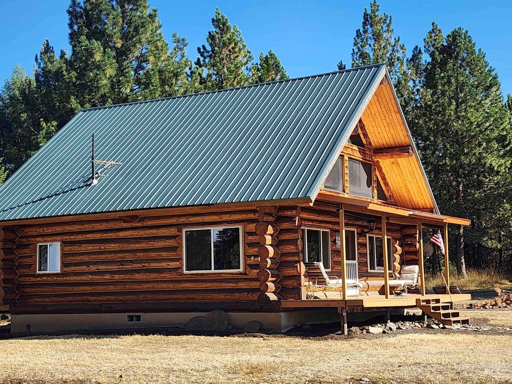 264 Jack Pine Road, CottonWood