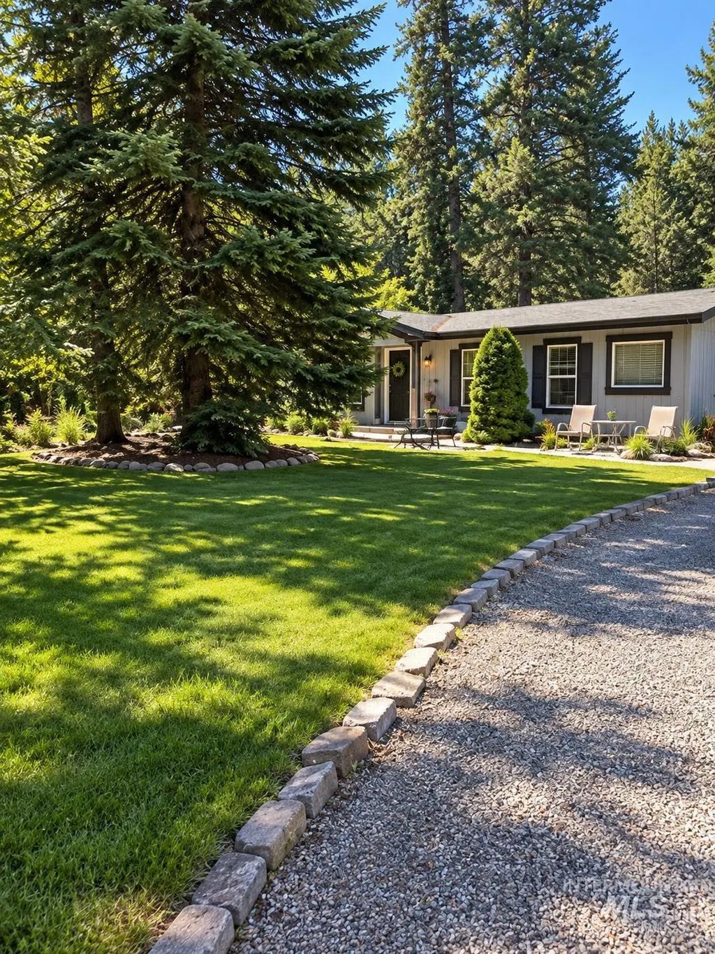 8700 E Morning Glory, Athol