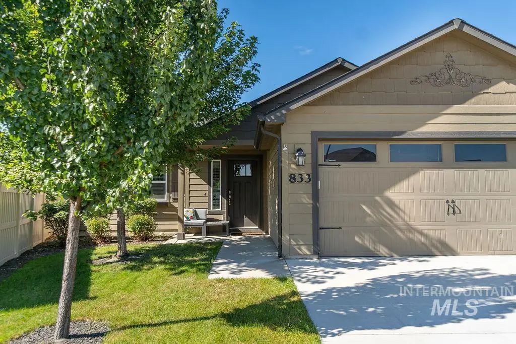 833 Baron Lakes Ave, Middleton
