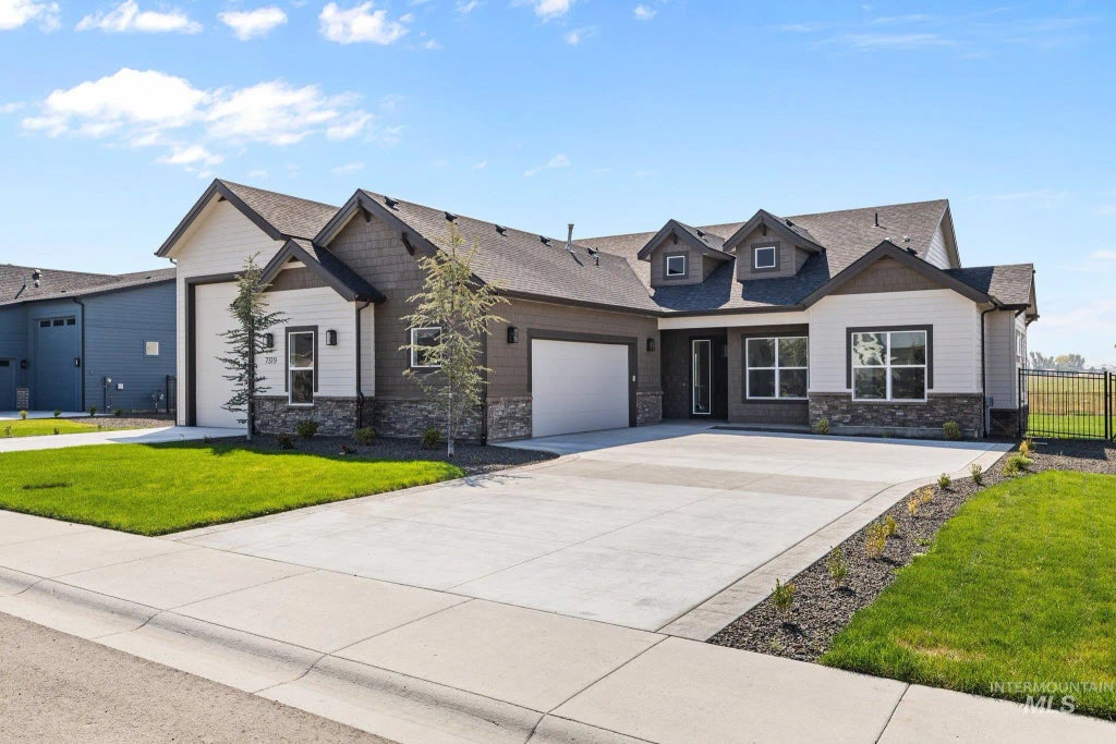 7319 E Red Kite St, Nampa