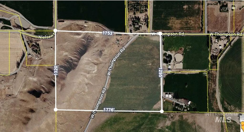 2051 Thompson Rd, Homedale