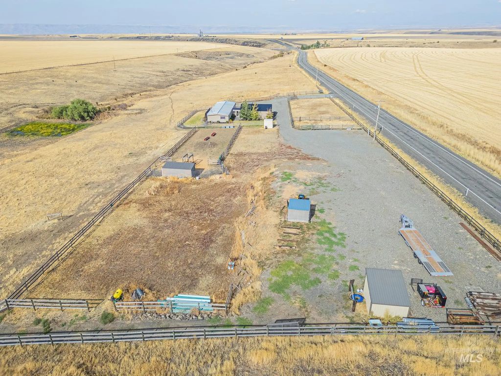 32240 Highway 129, Asotin