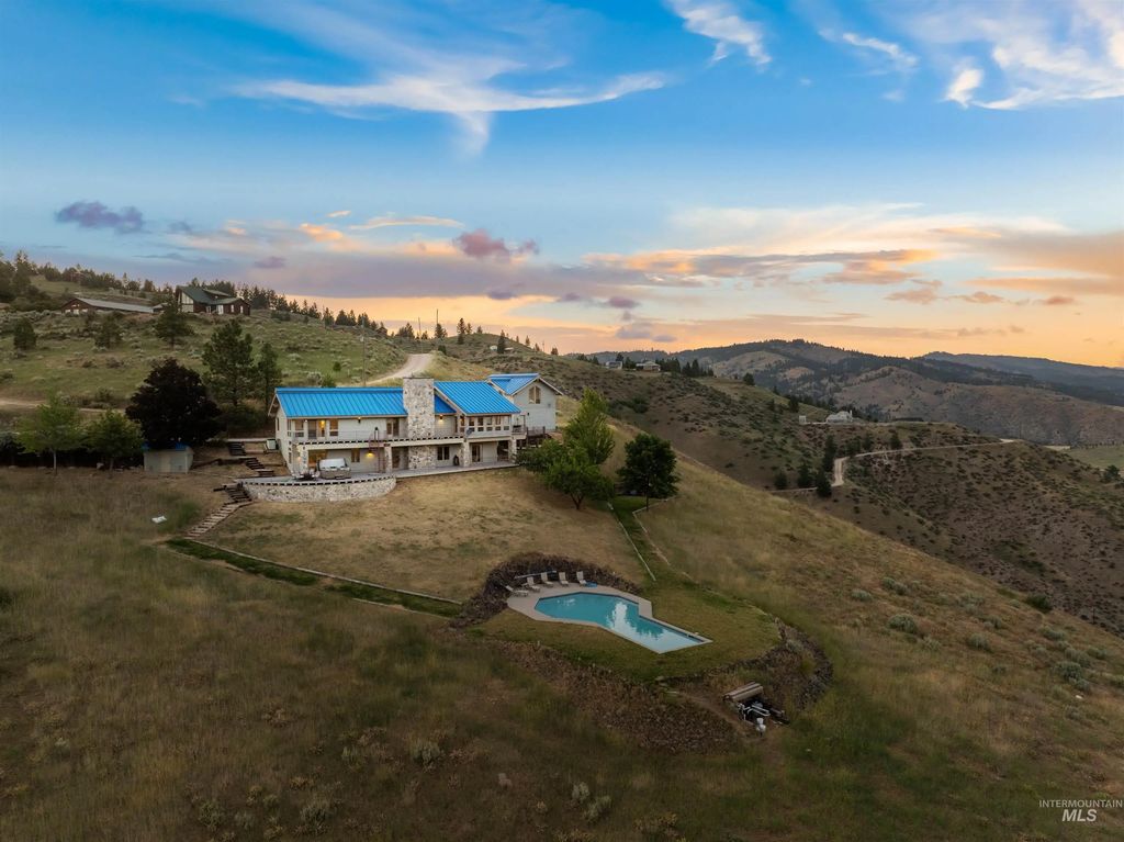 41 Whitehawk Way, Boise