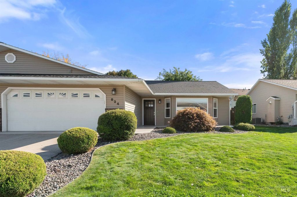 824 Cypress St, Lewiston