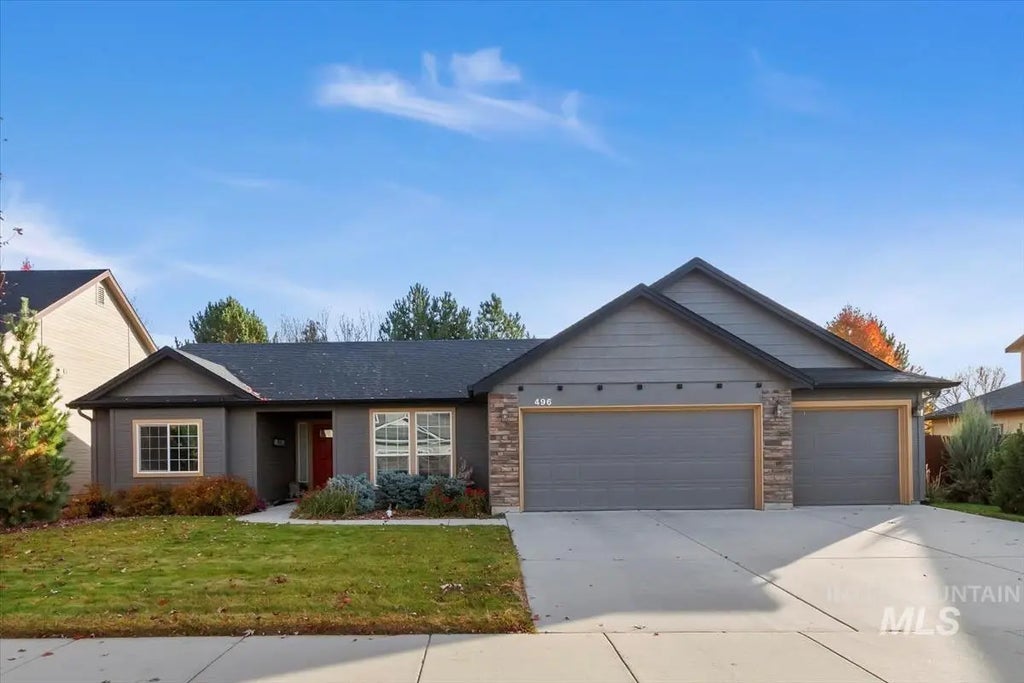 496 N Carswell Way, Star