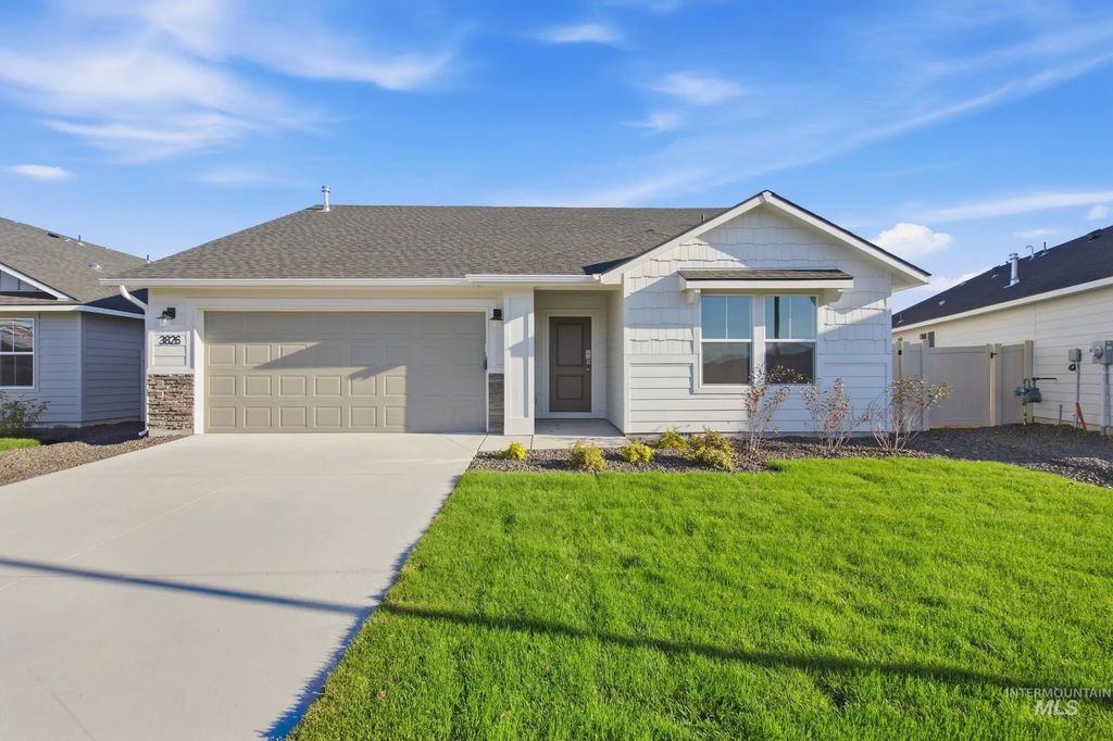 3826 E Freedom Tower Dr, Nampa