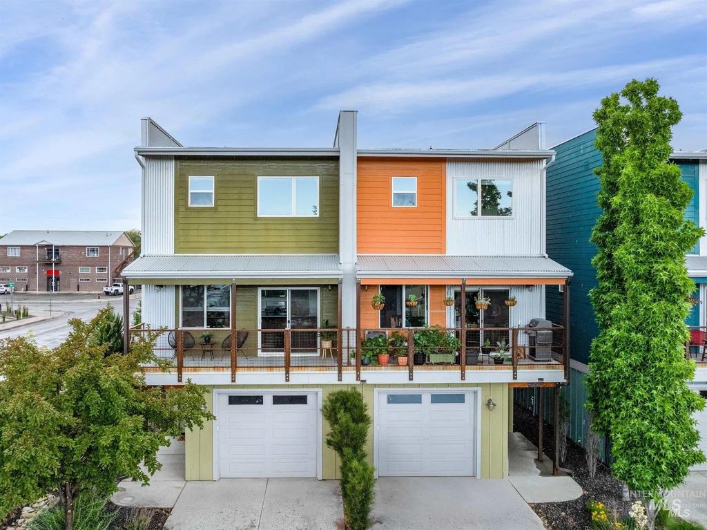 4076 N Adams, Garden City