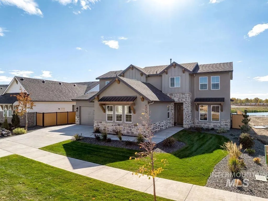 6889 Saddle Bred Way, Star