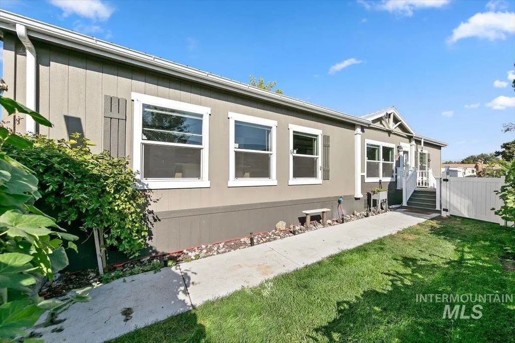 700 E Fairview Ave Spc 14, Meridian