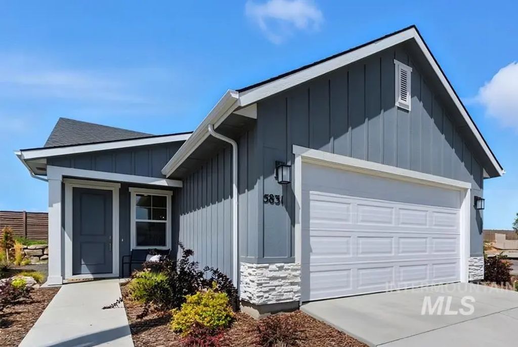 5945 N Static Line Ave, Meridian