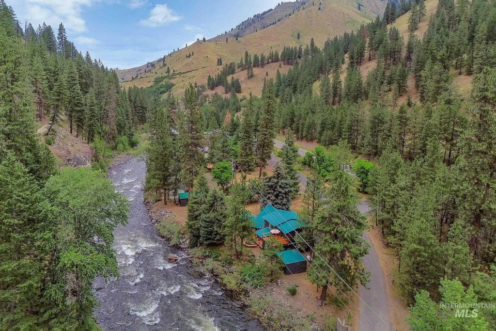 5713 Pines Rd, New Meadows