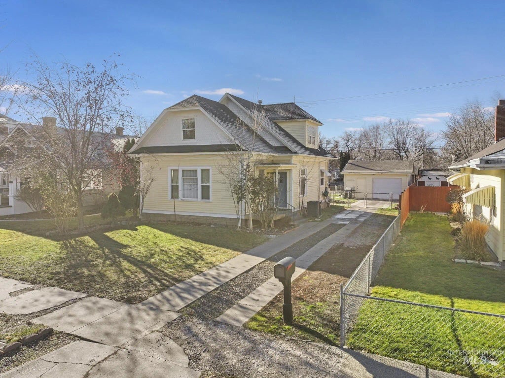 242 8th Ave E, Twin Falls