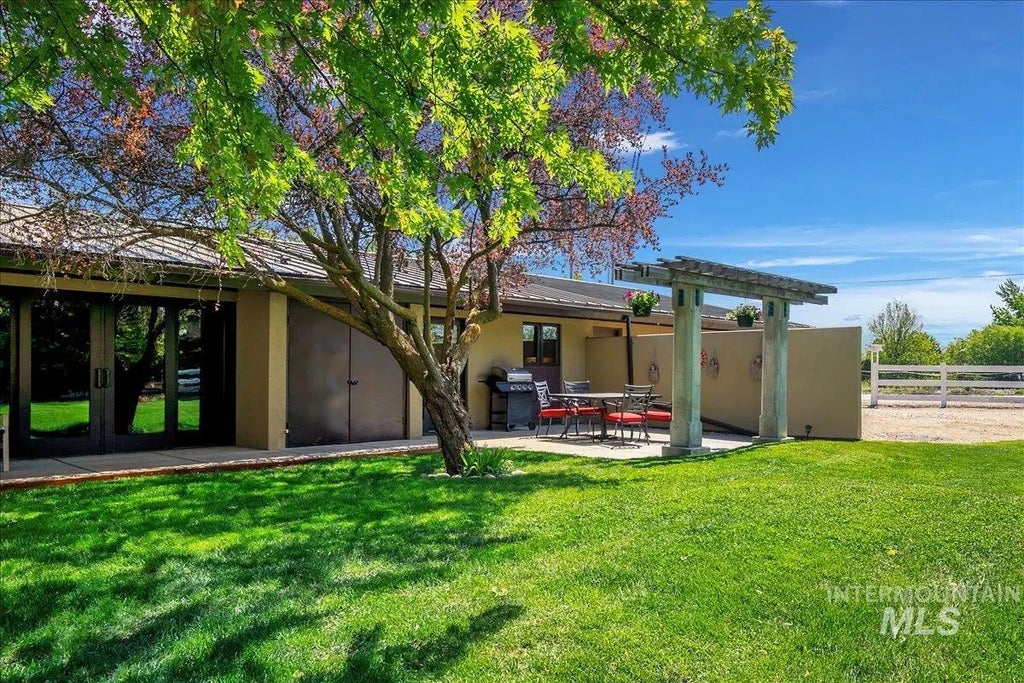 101 & 103 Minot Street, Middleton