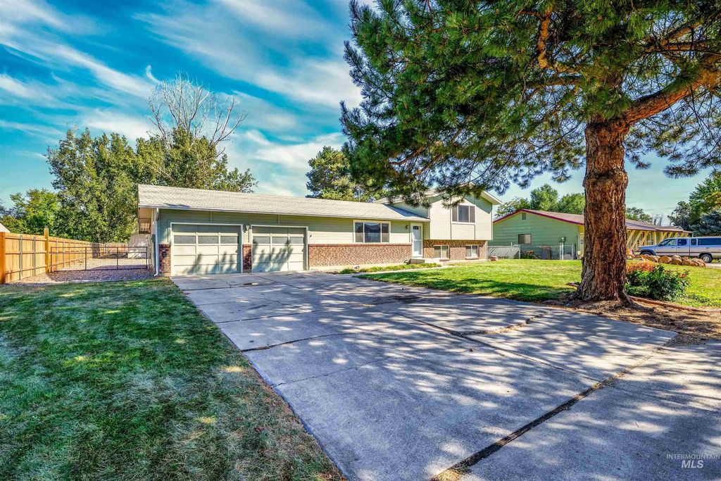 130 Nw Carrie Circle, Mountain Home