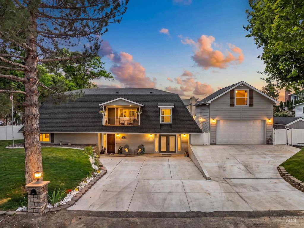 203 Melba Dr, Nampa