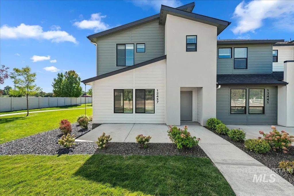 12437 W Victory Rd, Boise