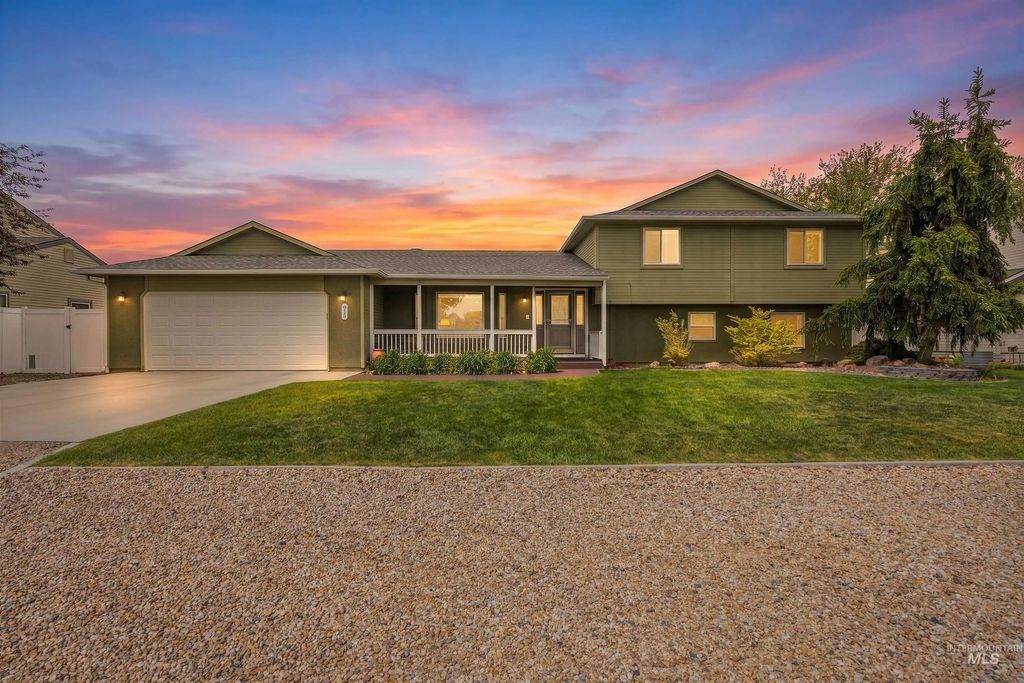 915 S Camas Street, Nampa