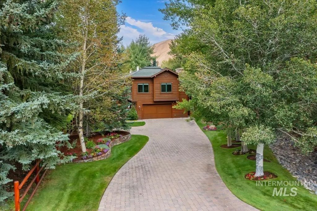 106 Hidden Hollow, Hailey