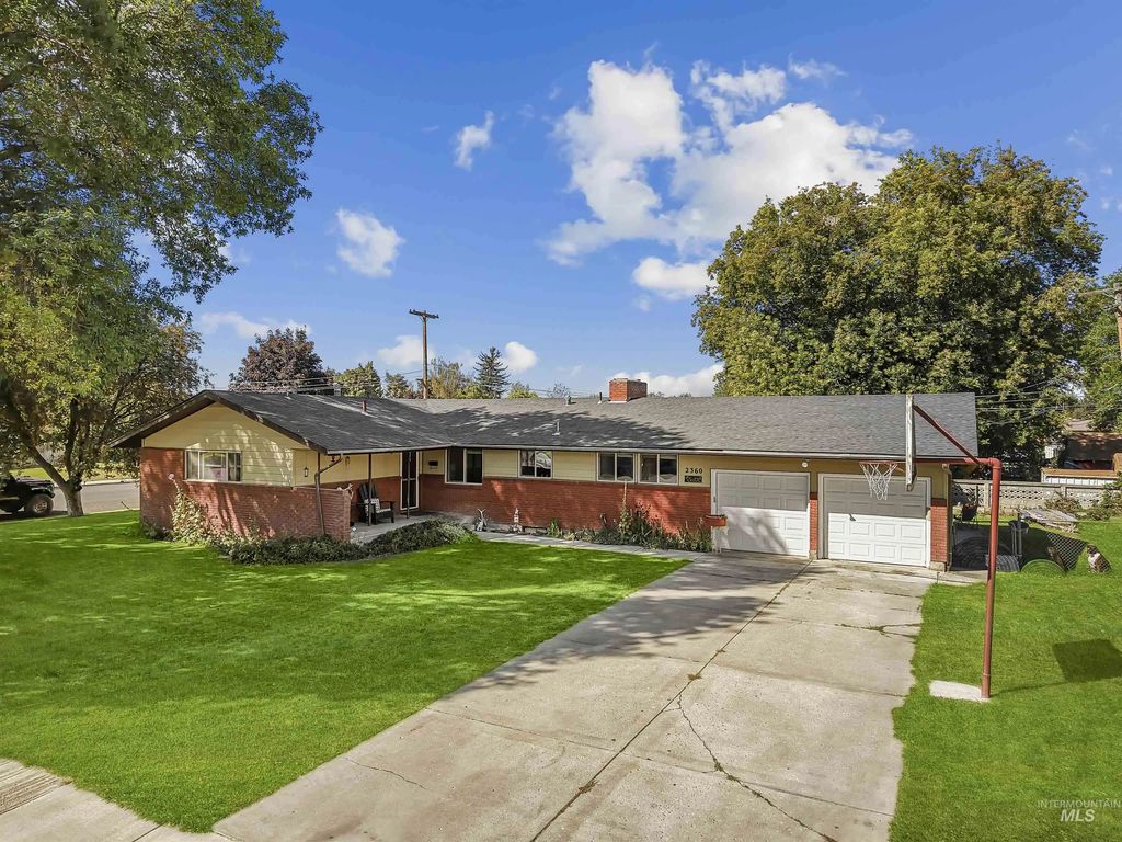 2360 Burton Ave, Burley