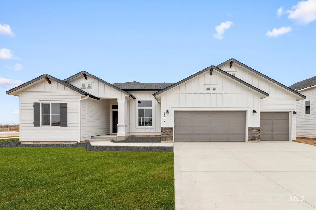 4305 S Red Sox Way, Nampa