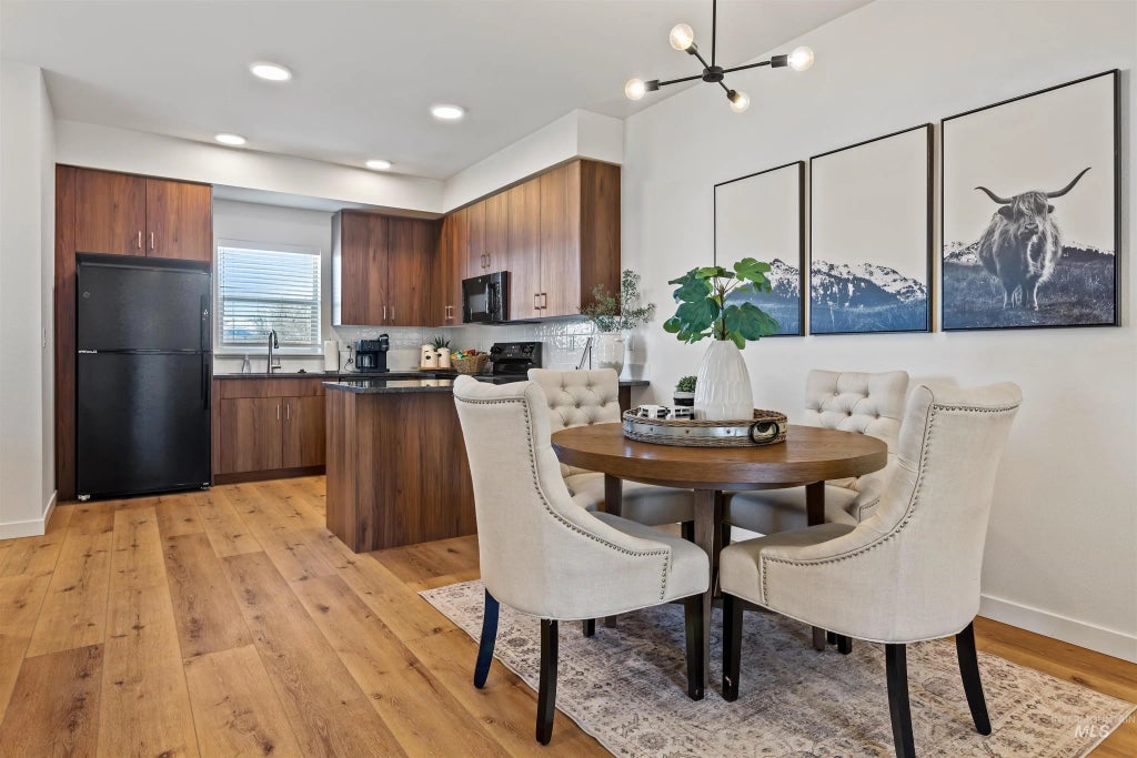 4343 N Waltz Lane, Garden City