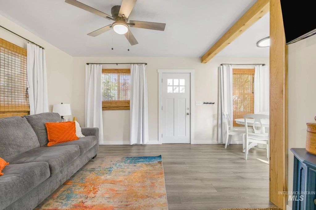 208 S Main #1, Riggins