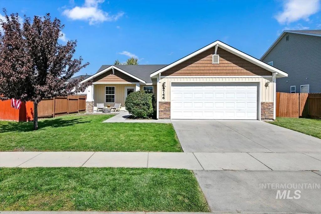 9746 W Bigwood Dr, Boise